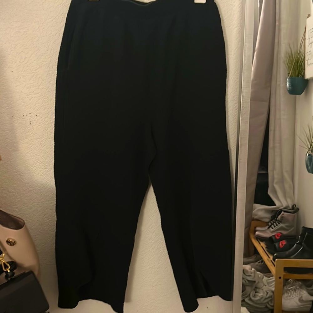 Comfy wide leg pants can be worn to do yoga